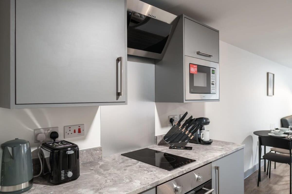 Modern 1 Bed Apartment In Liverpool Centre 외부 사진